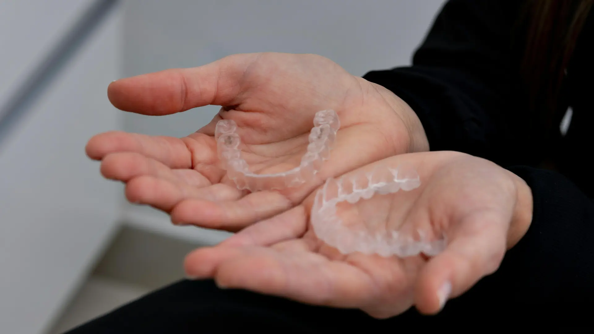 Invisalign Treatment in Kokapet – Correcting Mild Crowding at Core Dental Hub